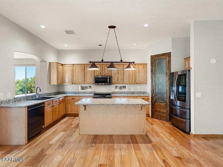 195 Juniper Ridge Dr photo 3