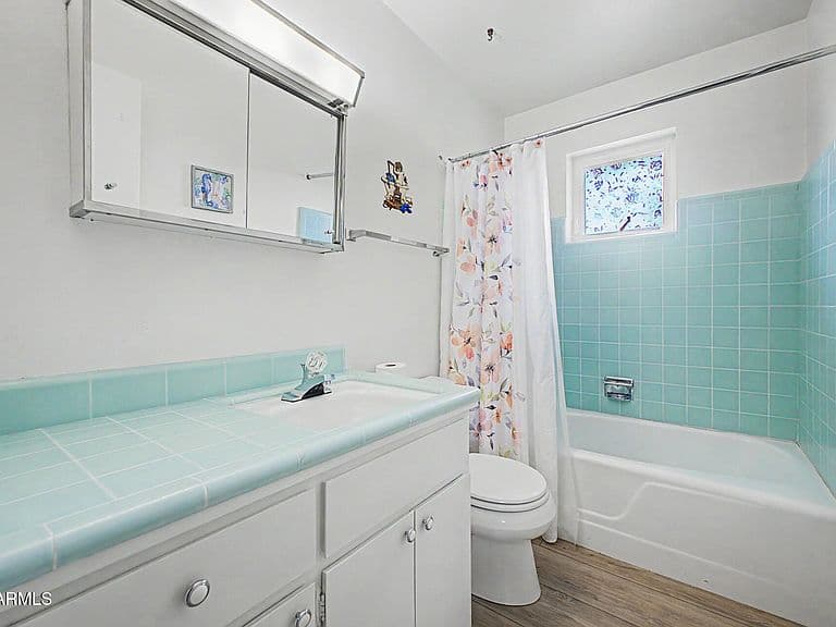 5717 E ADOBE Road photo 4