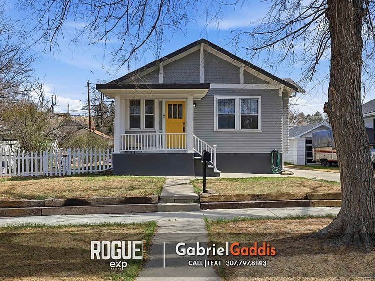 517 S Grant Ave photo 3