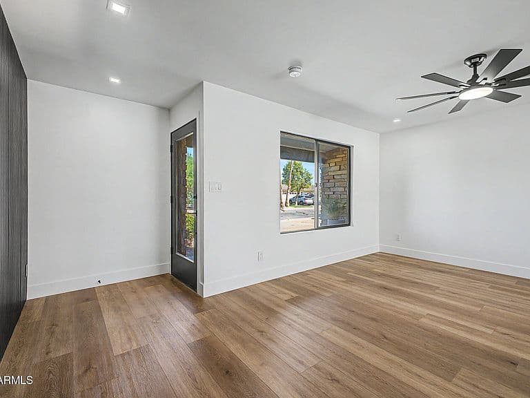 2069 E CARSON Drive photo 5