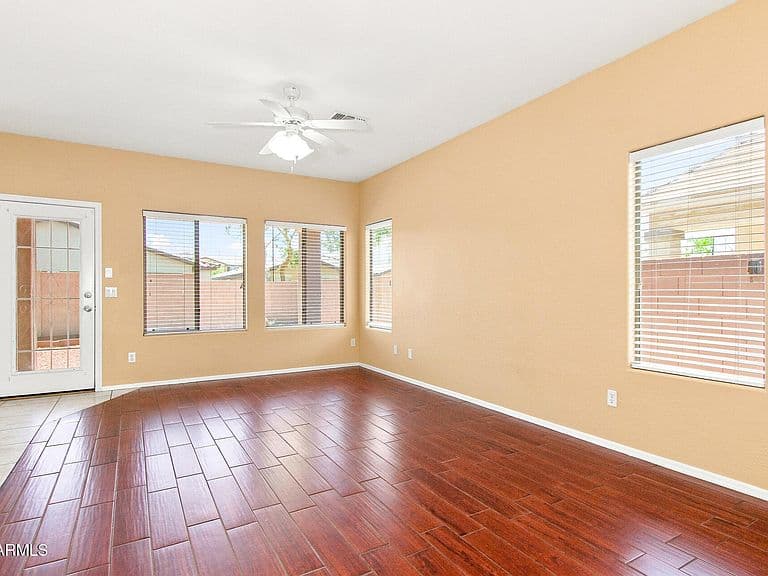 10233 W PARKWAY Drive photo 3