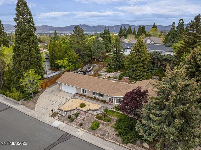 2680 Solari Dr photo 2