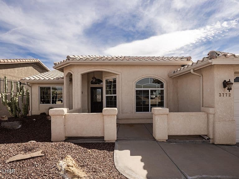 3772 Comet Dr photo 5