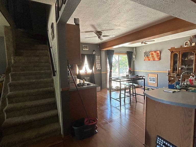 221 S Taylor Ave photo 5
