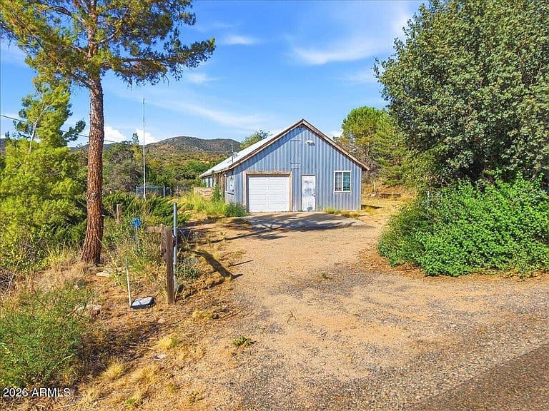9391 S DONALD Trail photo 1