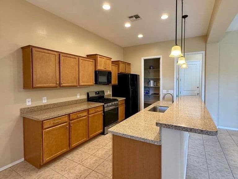 13005 E VEGA Street photo 5