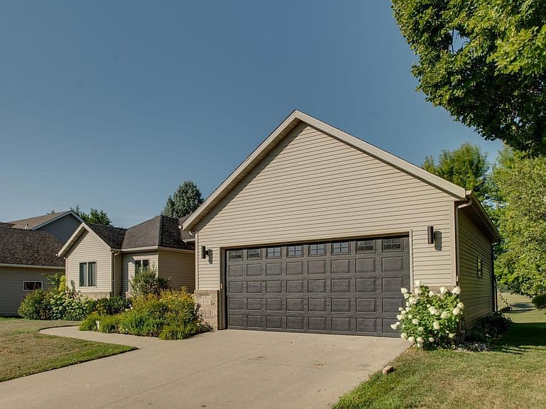 431 Clearview Ct photo 5