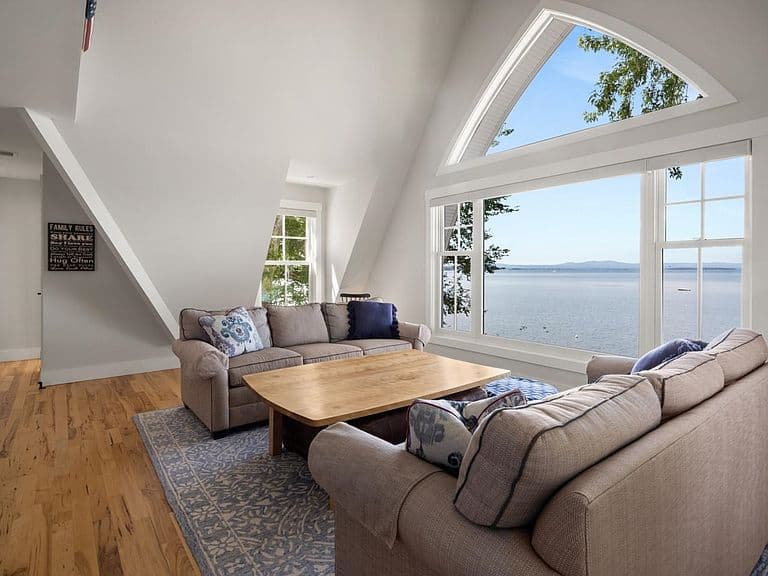 168 Beach Road photo 2