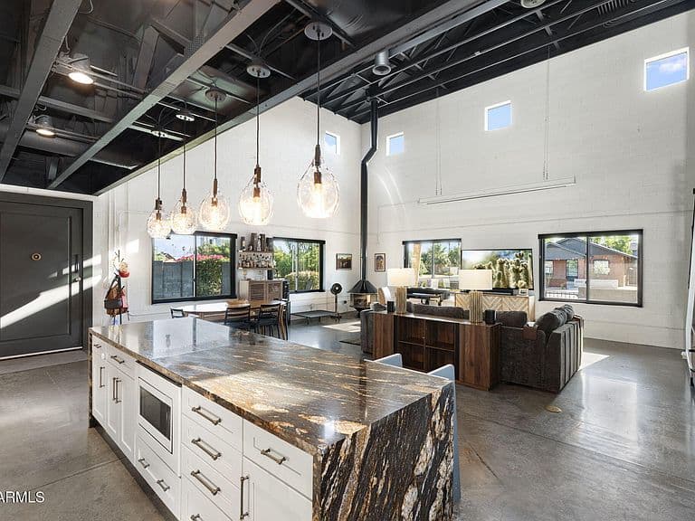 2301 N 13TH Street photo 1