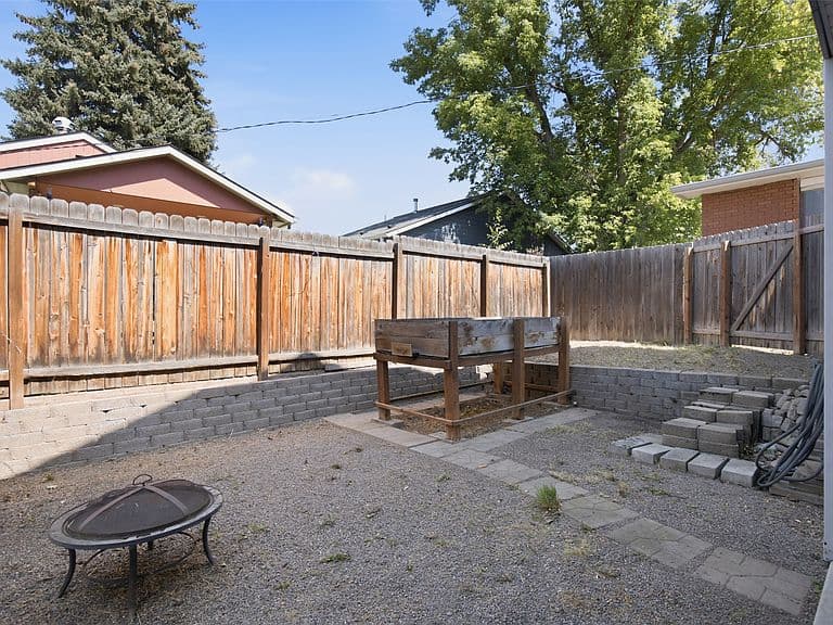 707 Kemp St photo 3
