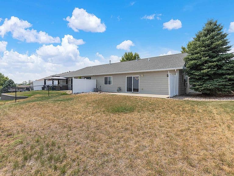 2524 Smith Ave photo 3