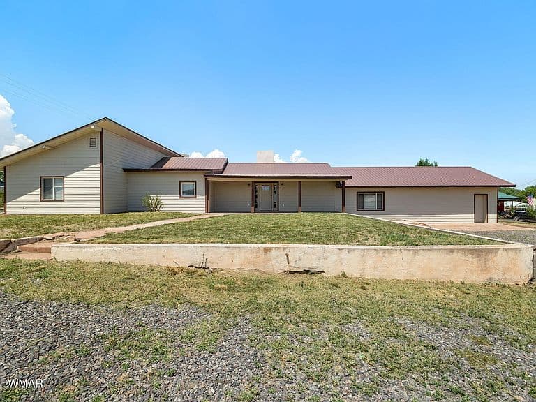 233 S Zuni St photo 1
