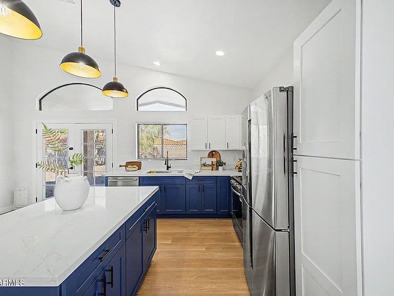 1622 S LEMON Street photo 4