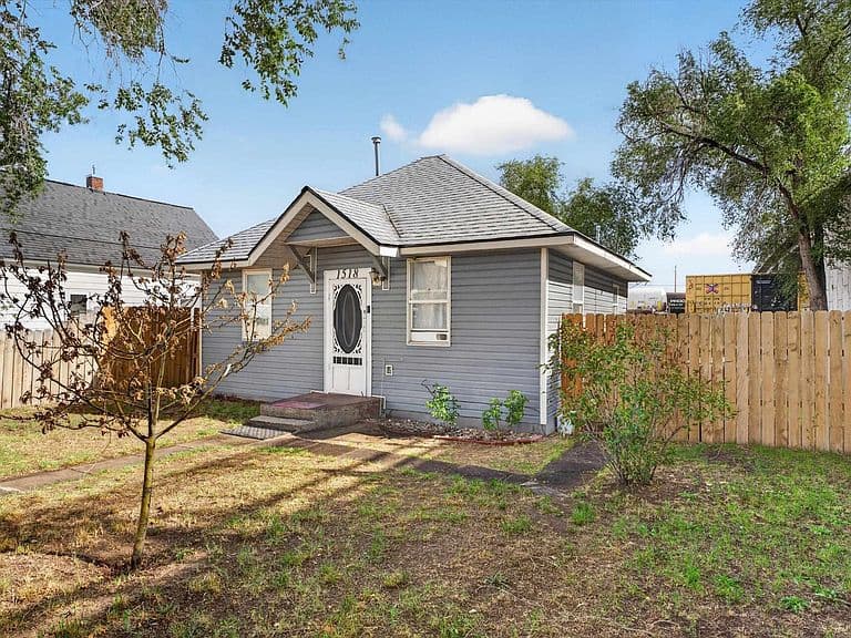 1518 N Harrison Ave photo 2
