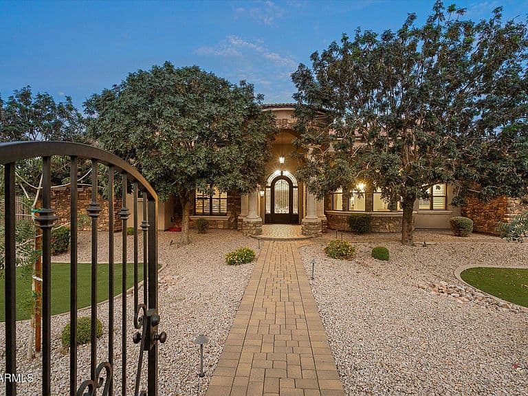 12245 S 70TH Street photo 5