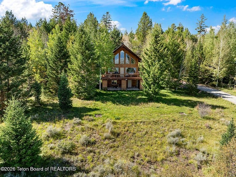 3234 Bainbridge Dr photo 5