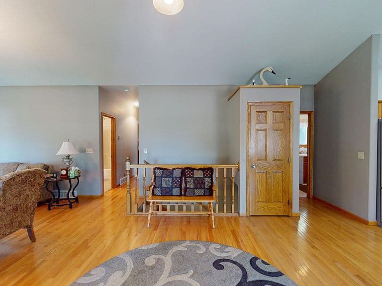 1100 Sunnyside Ct photo 2