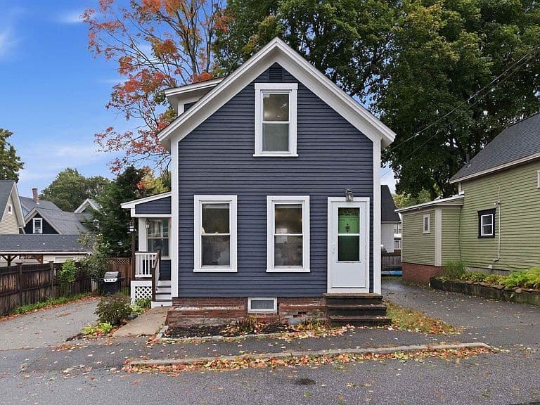 12 Perry Avenue photo 3