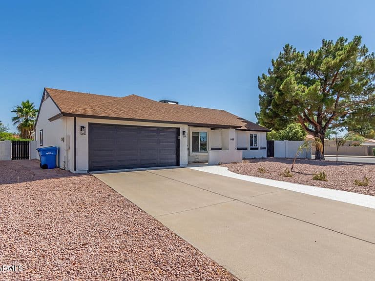 6401 E Kelton Lane photo 3