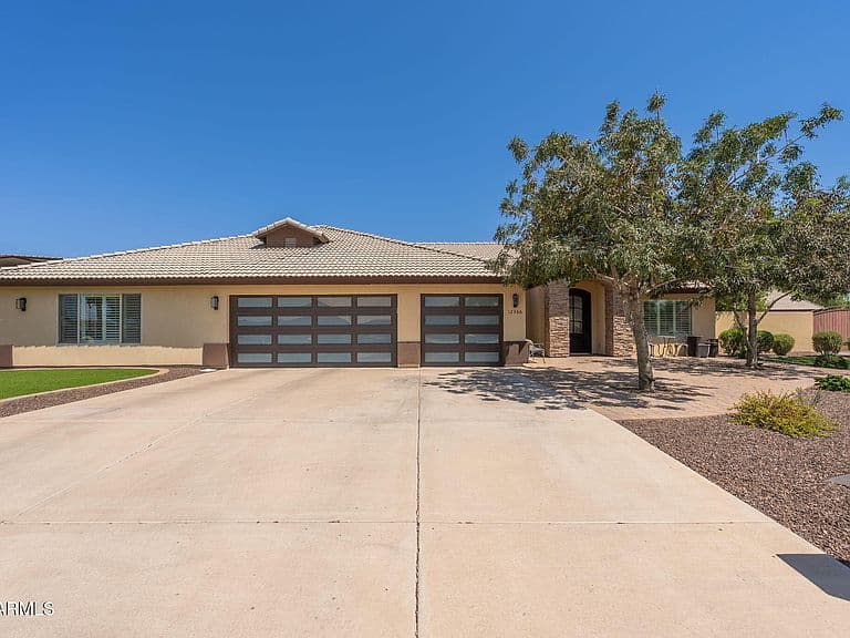 12366 W Desert Oasis Circle photo 1