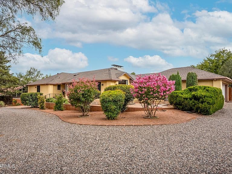 295 RAINTREE Road photo 5