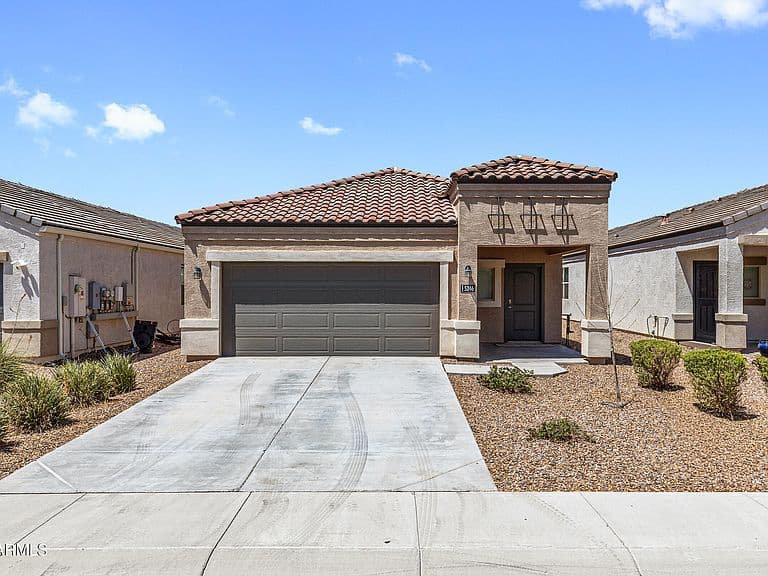 5246 E Iridium Way photo 1