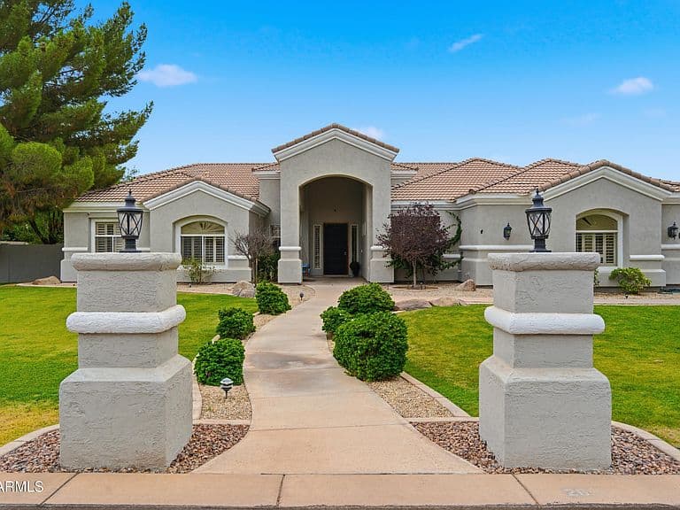 2695 E COUNTRY SHADOWS Court photo 4