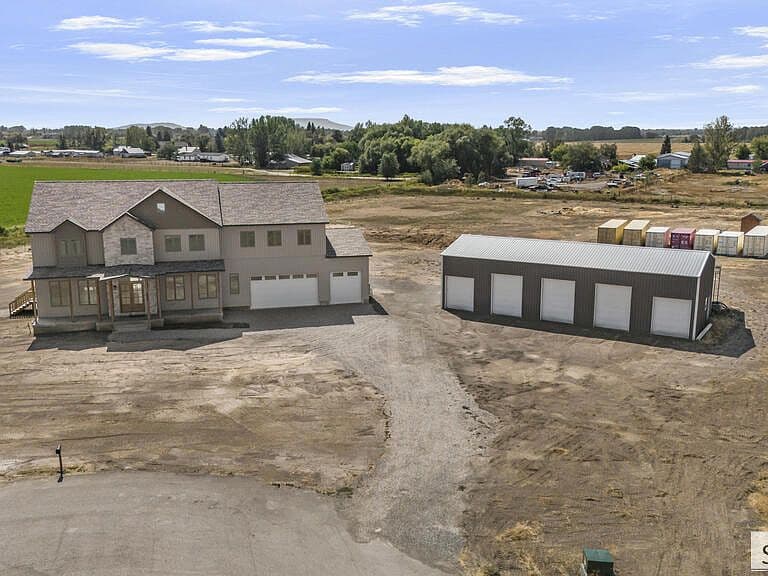 2225 Clover Meadow Way photo 3