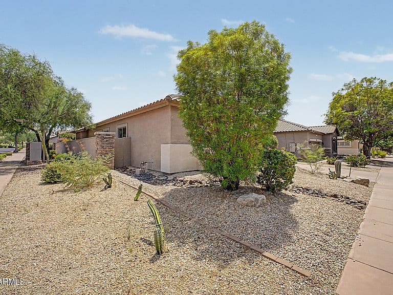 35521 N 30TH Drive photo 3