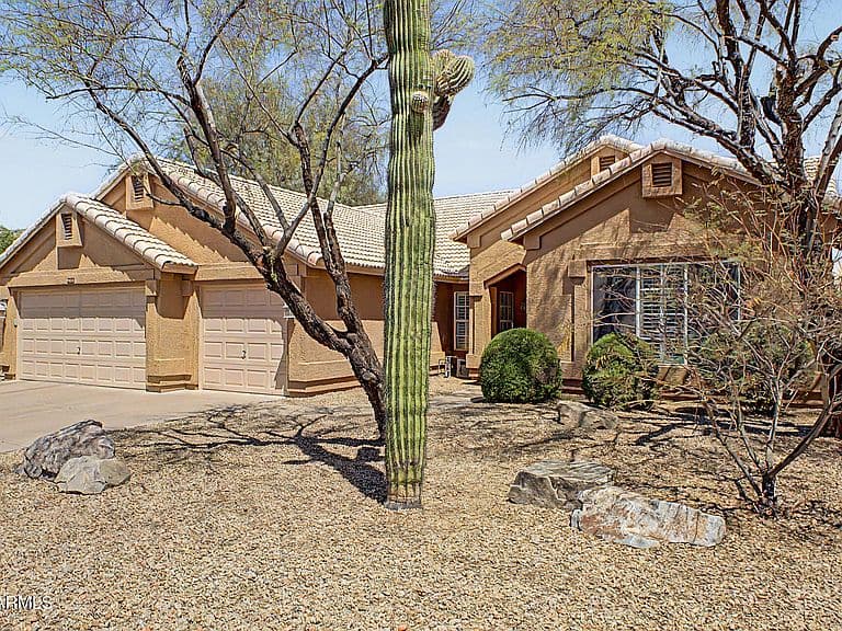 4332 E MONTGOMERY Road photo 1