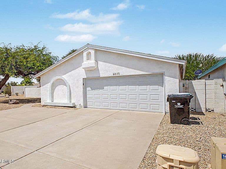 6850 E KATHLEEN Road photo 2