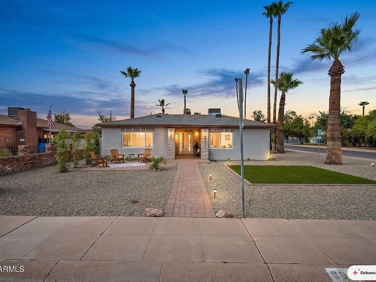 902 W CATALINA Drive photo 4