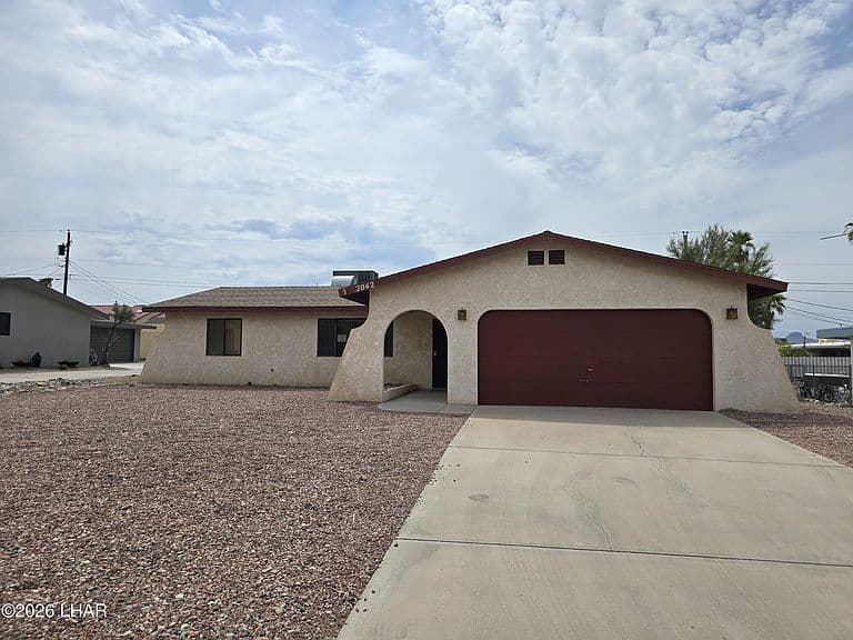 2042 Cosnina Dr photo 1