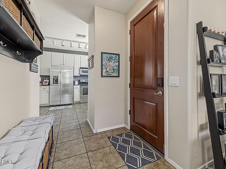 10160 E ISLETA Avenue photo 3