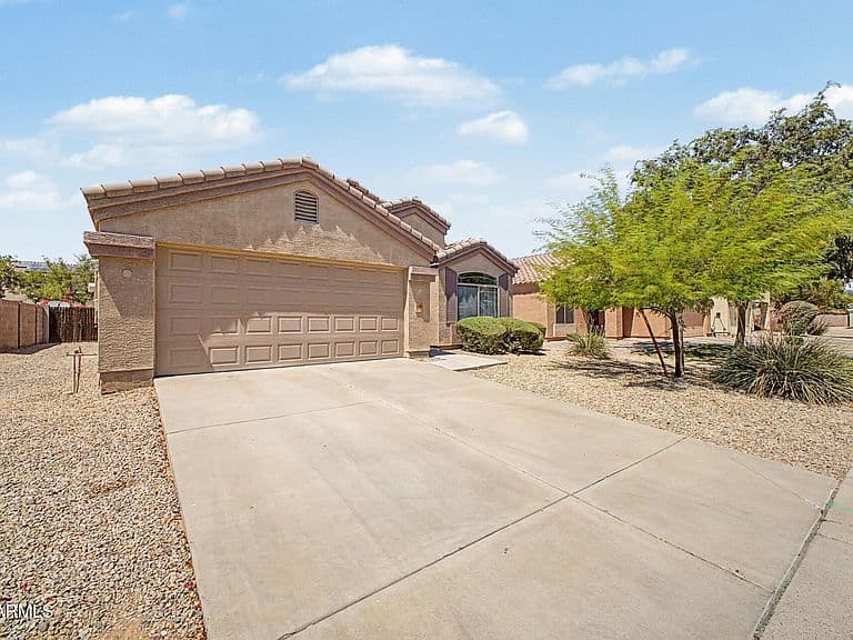 10612 W GROSS Avenue photo 2