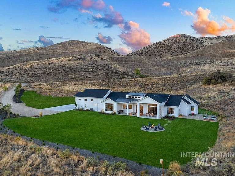 6534 N High Valley Way photo 2