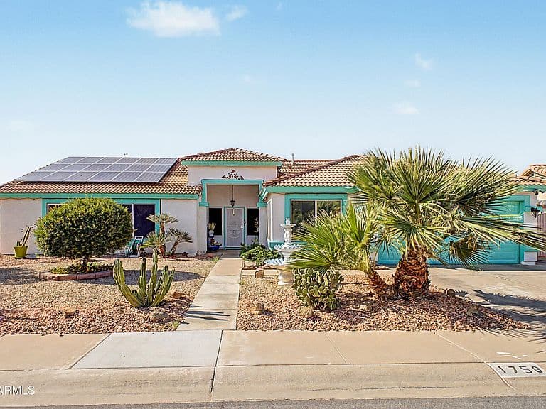 1756 E PARK Street photo 3