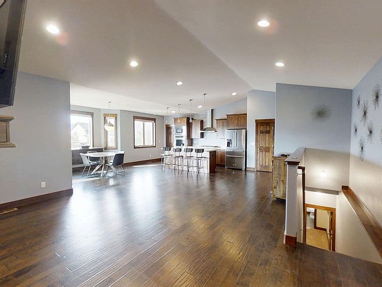 1211 Prairie River Dr photo 3