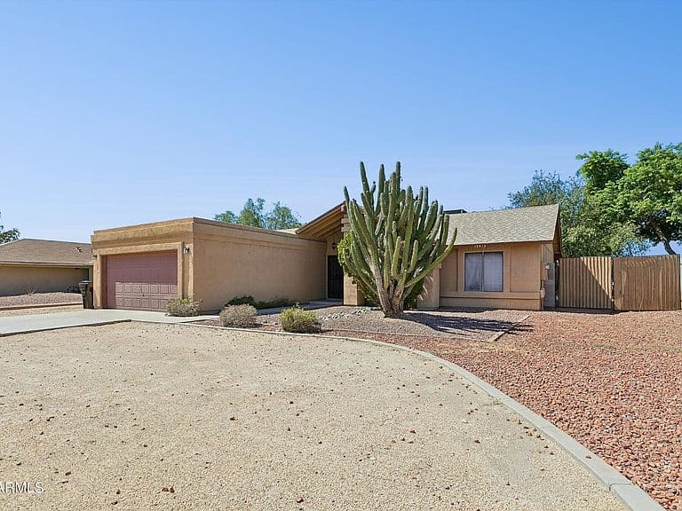 12912 N 79TH Avenue photo 4