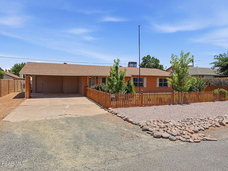 3641 N Valorie Dr photo 1