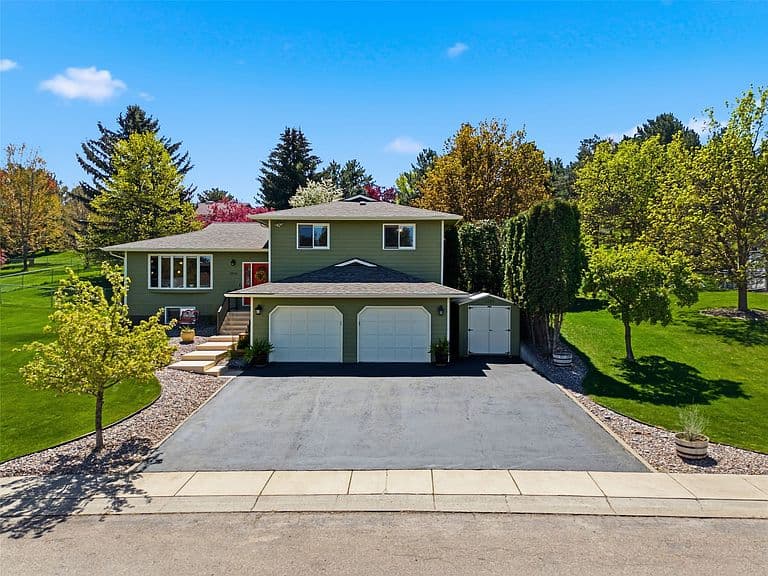 3245 Jack Dr photo 2