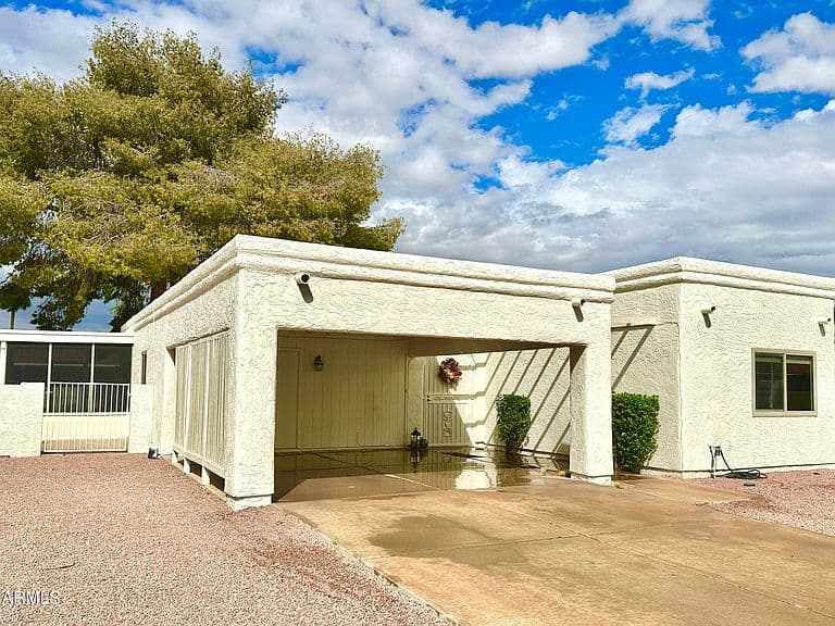 25633 S ONTARIO Drive photo 1