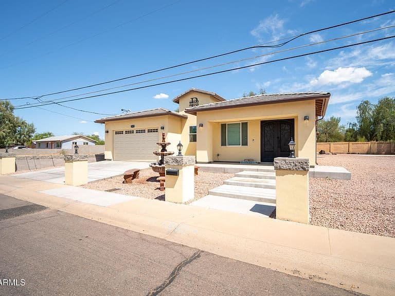 425 S HIDALGO Road photo 3