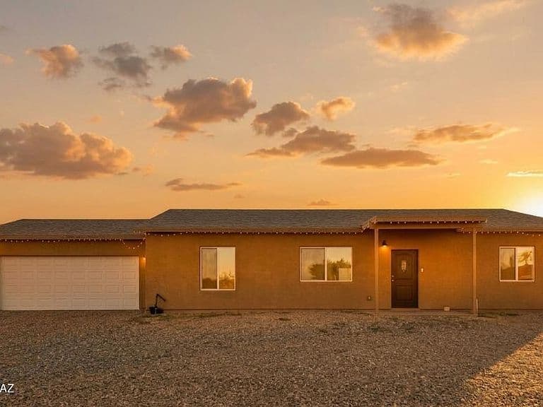 5757 N Avra Rd photo 1