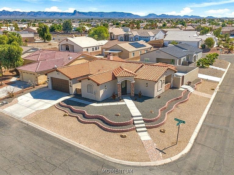 1932 E Desert Greens Lane photo 5