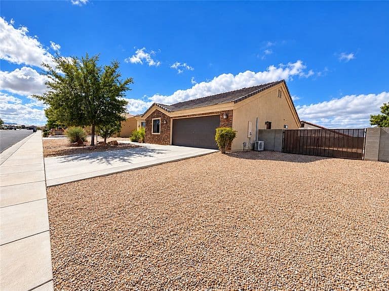 3427 Charleston Street photo 1
