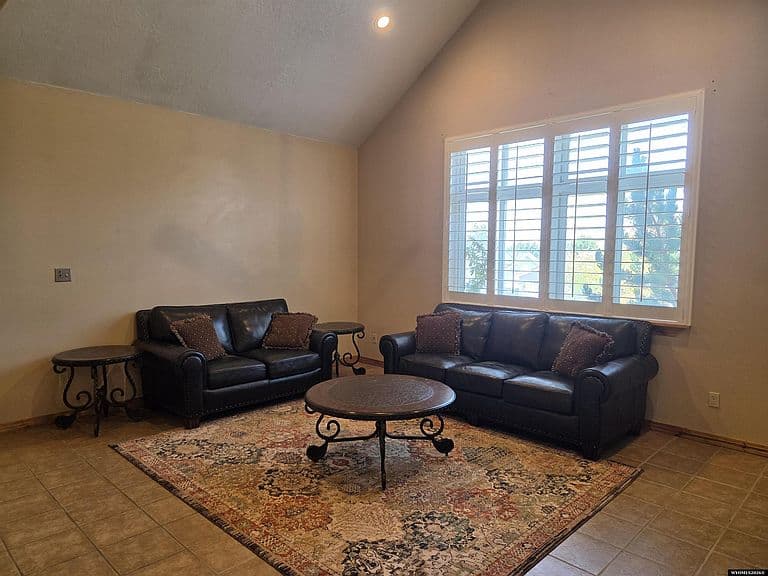 2125 Hitching Post Dr photo 2
