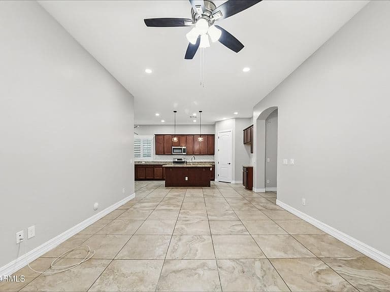 2913 E EBONY Drive photo 2