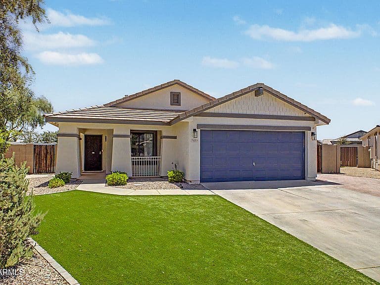 2683 W WRANGLER Way photo 1