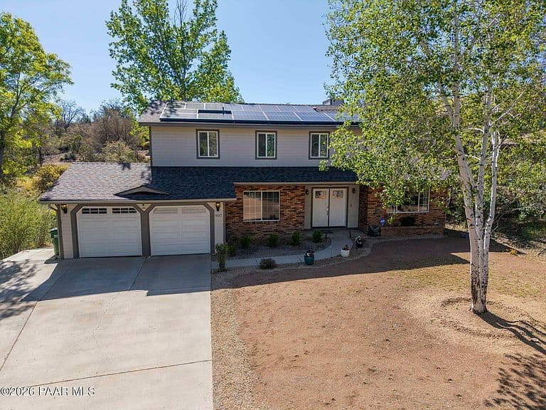 607 Mockingbird Ct photo 2